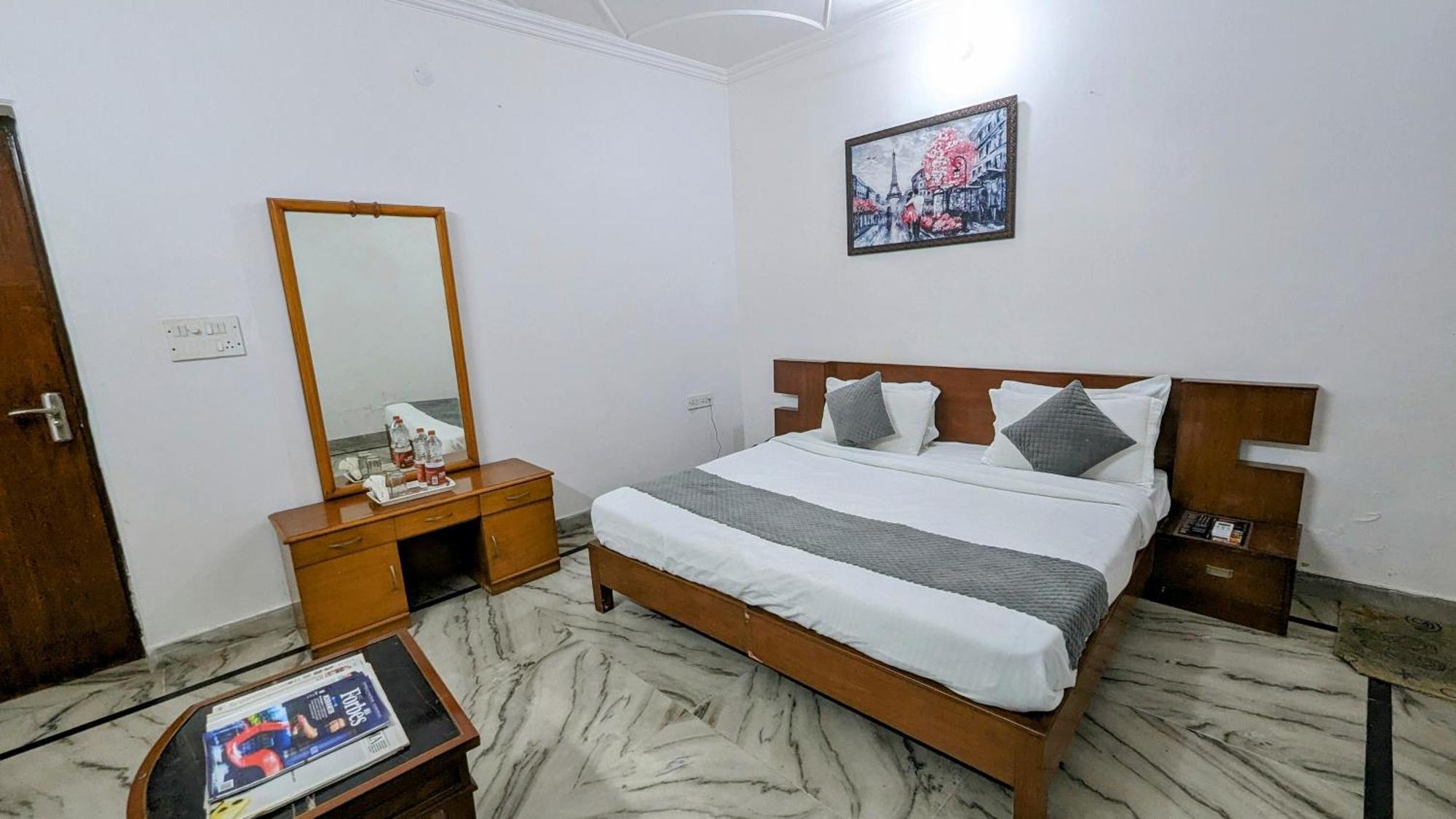 Hotel Lecston @Yashobhoomi Dwarka Sector - 25 Metro Station Δελχί Εξωτερικό φωτογραφία