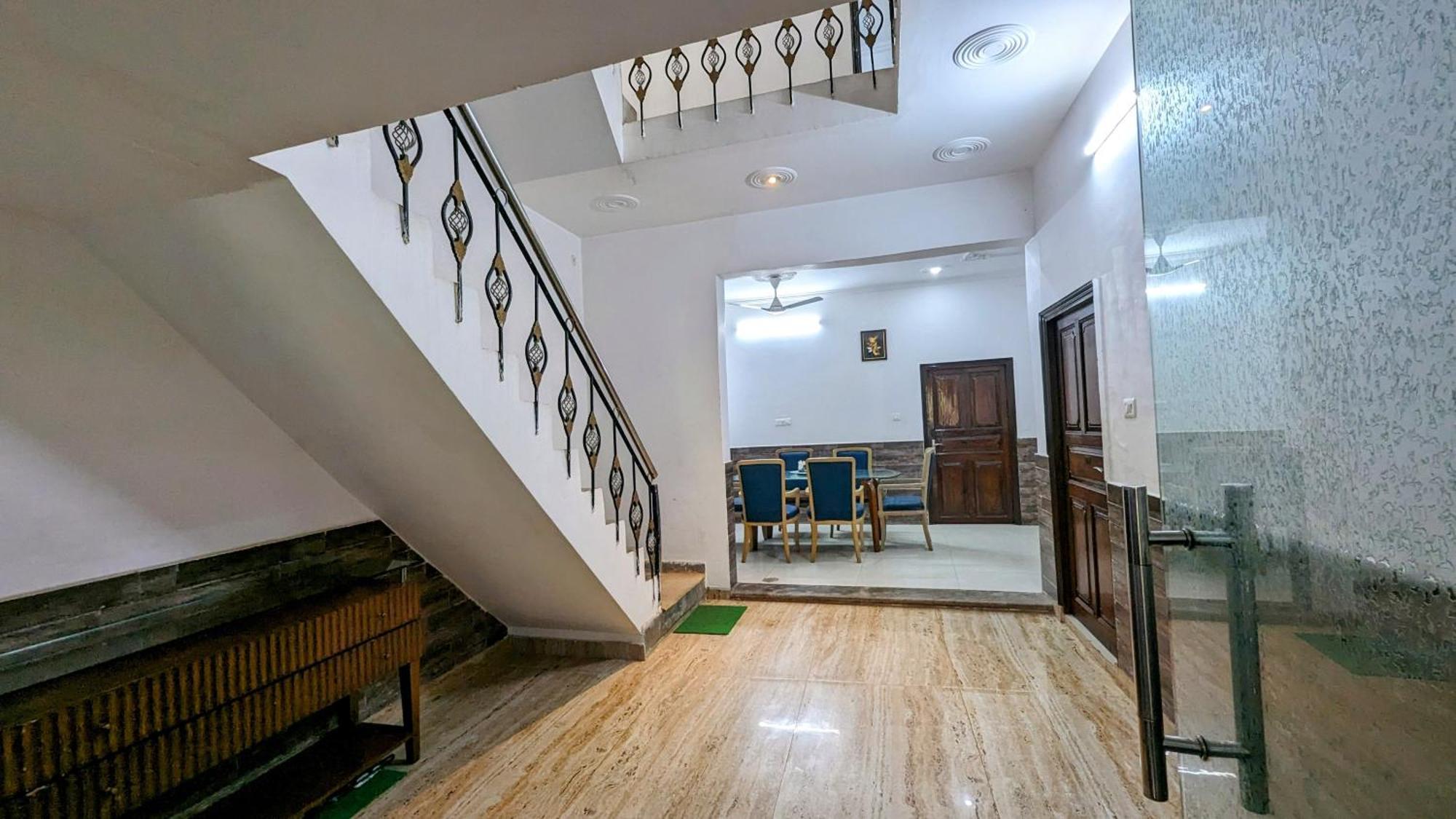Hotel Lecston @Yashobhoomi Dwarka Sector - 25 Metro Station Δελχί Εξωτερικό φωτογραφία