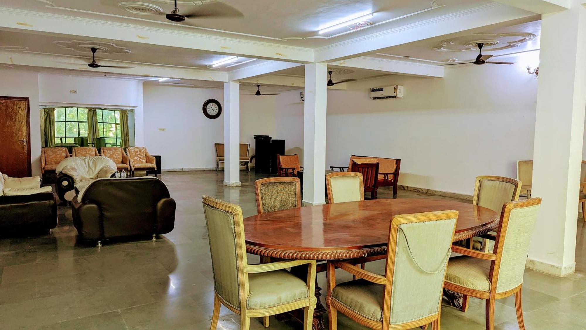 Hotel Lecston @Yashobhoomi Dwarka Sector - 25 Metro Station Δελχί Εξωτερικό φωτογραφία