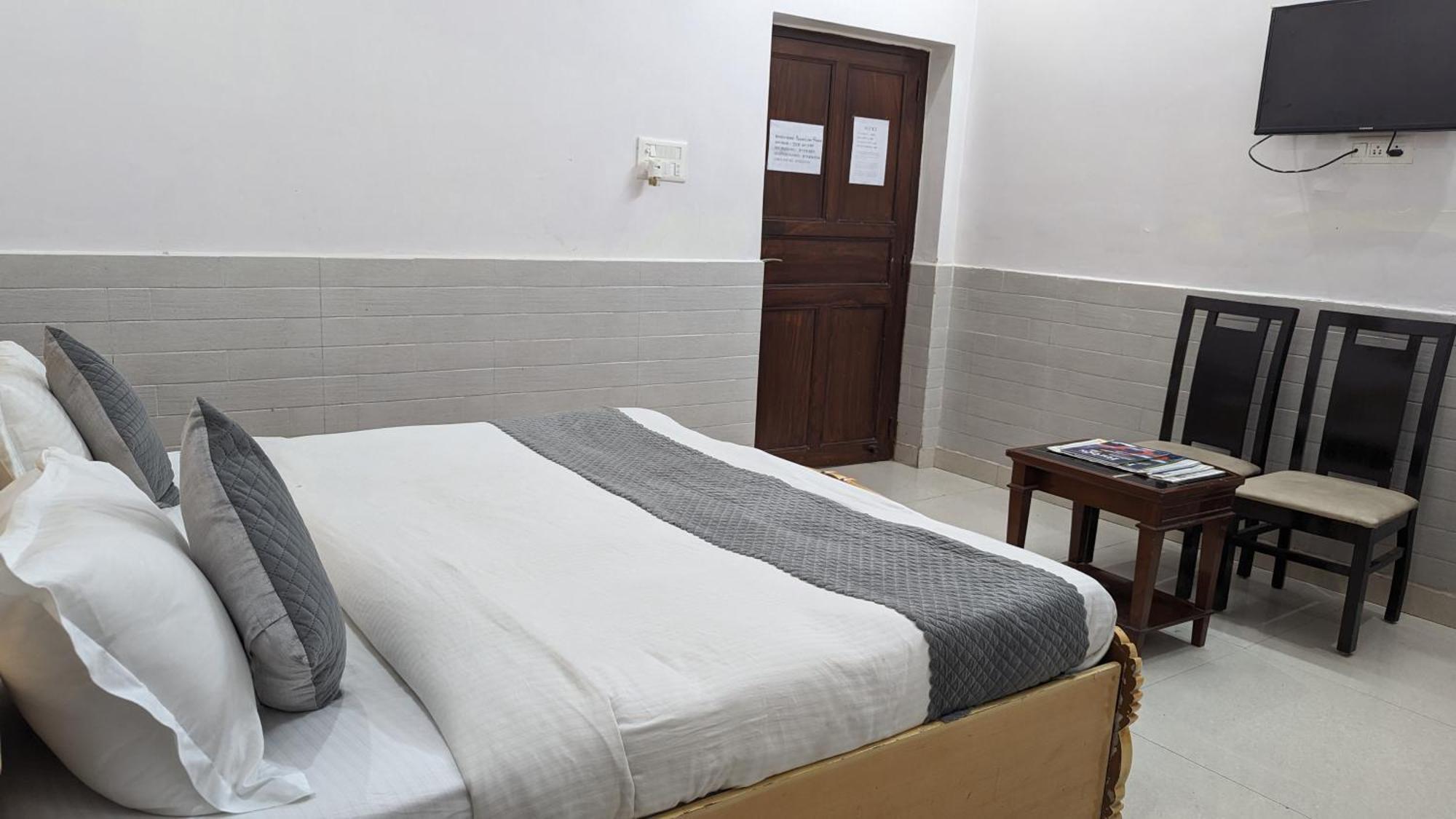 Hotel Lecston @Yashobhoomi Dwarka Sector - 25 Metro Station Δελχί Εξωτερικό φωτογραφία