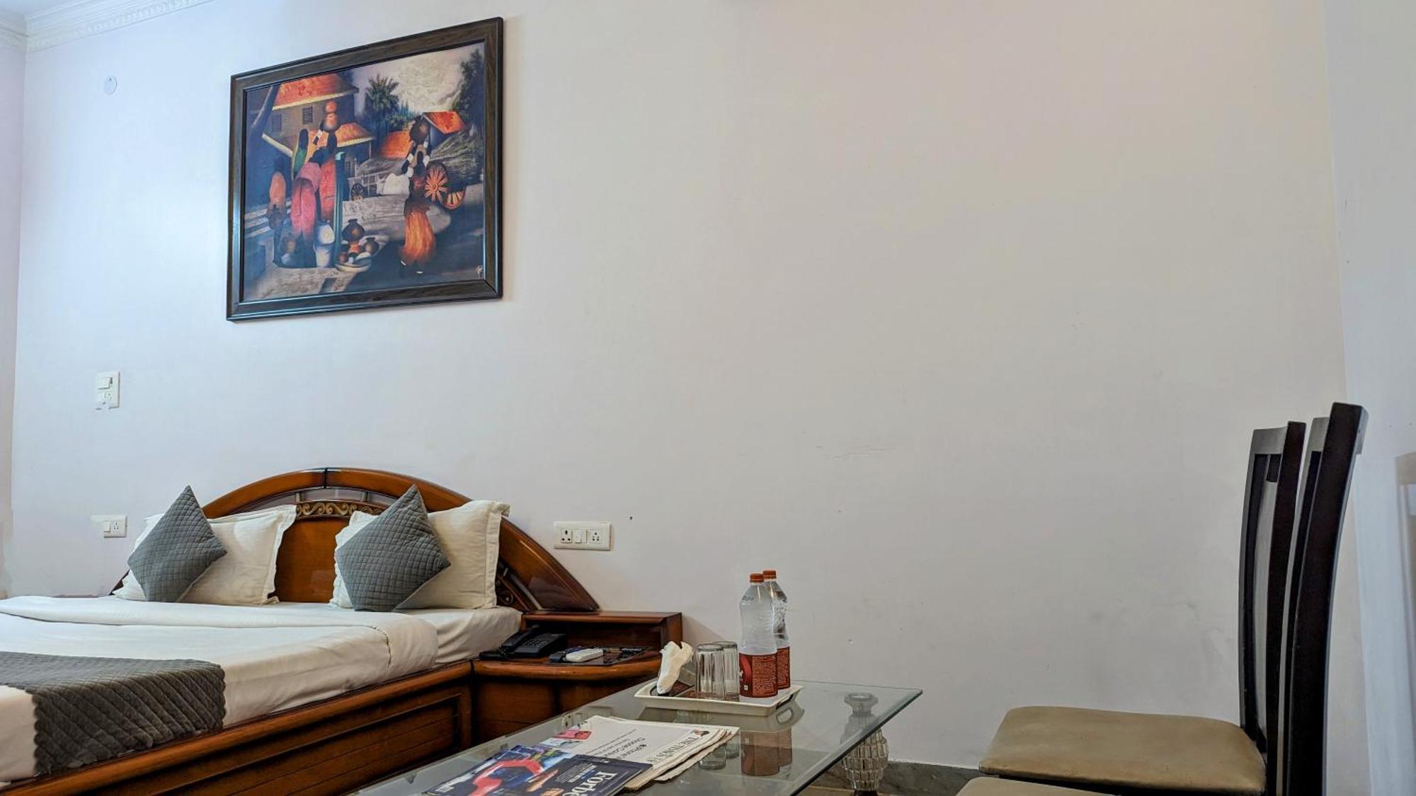 Hotel Lecston @Yashobhoomi Dwarka Sector - 25 Metro Station Δελχί Εξωτερικό φωτογραφία