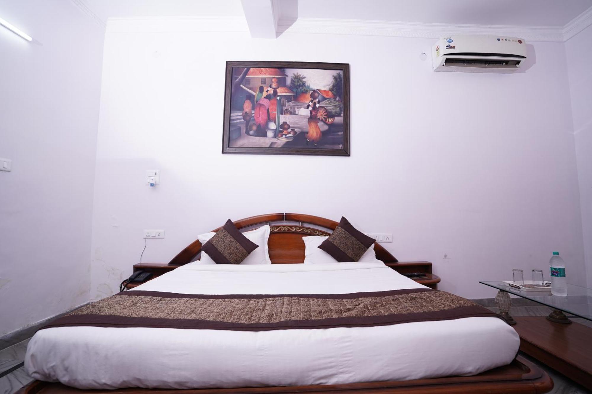 Hotel Lecston @Yashobhoomi Dwarka Sector - 25 Metro Station Δελχί Εξωτερικό φωτογραφία