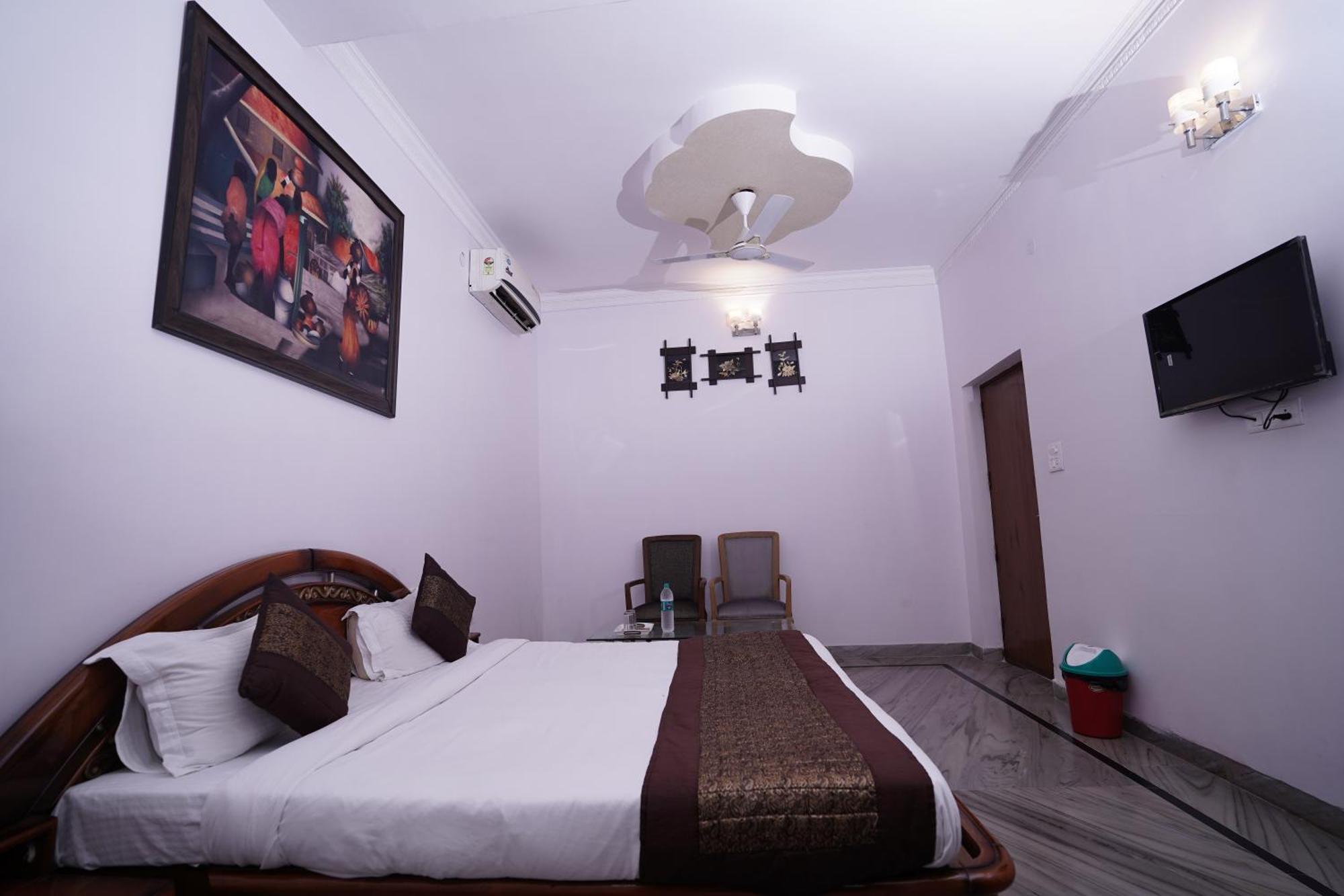 Hotel Lecston @Yashobhoomi Dwarka Sector - 25 Metro Station Δελχί Εξωτερικό φωτογραφία